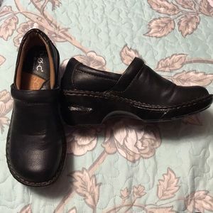 Born Concept shoes. Size 6